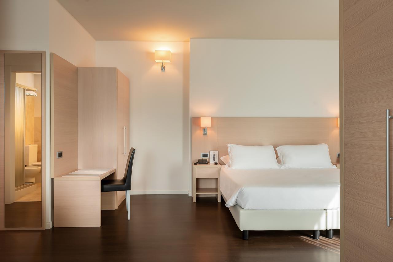 Baia Flaminia Hotel