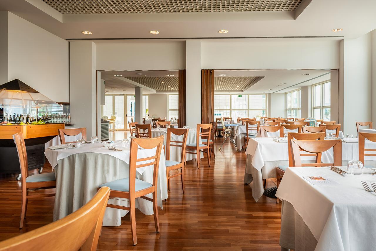 Baia Flaminia Hotel 4*